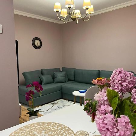 Gesapartment Tiranë Eksteriør bilde